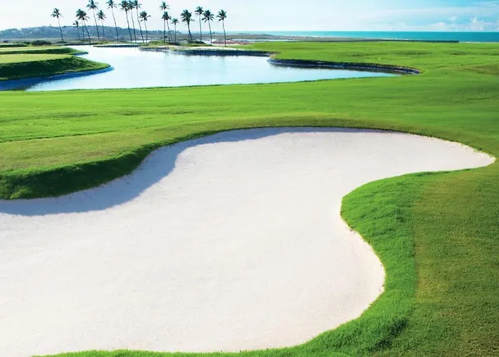 Dom Pedro Laguna Beach Resort & Golf